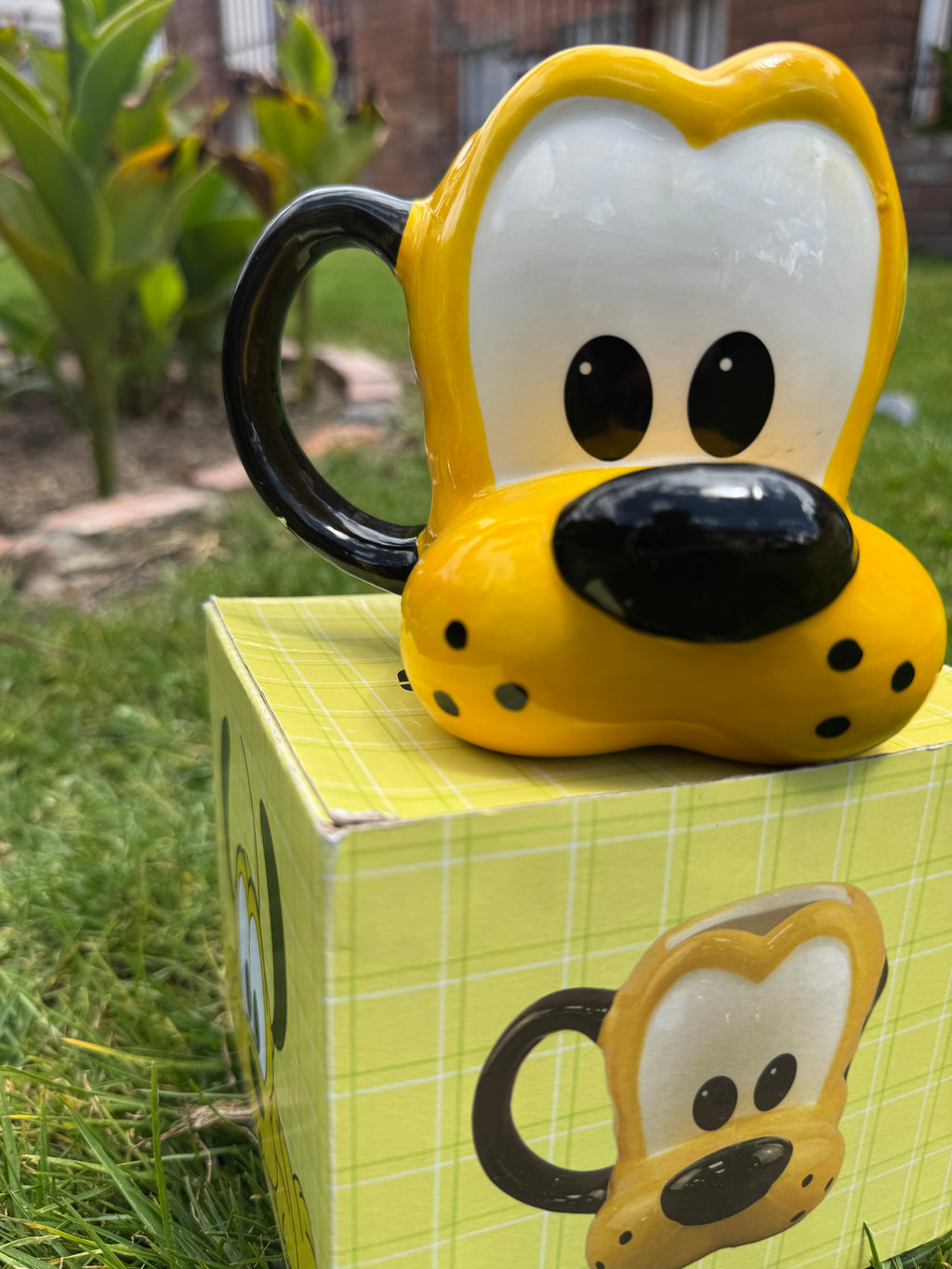 Pluto Clásico